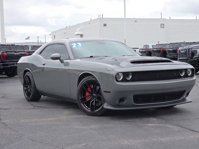 Used 2023 Dodge Challenger R/T RWD image 2