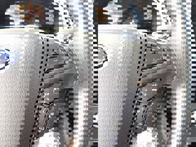 Used 2024 Ford Edge SE w/ Black Appearance Package image 21