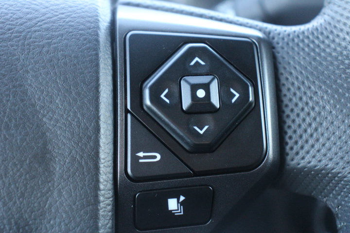 Used 2022 Toyota Tacoma TRD Off-Road AWD/4WD image 27