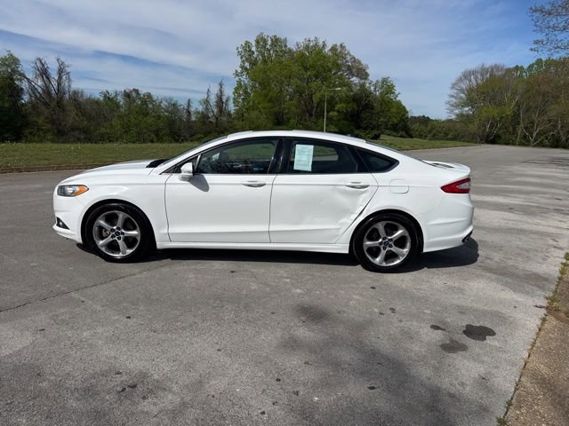 Used 2015 Ford Fusion SE FWD image 4