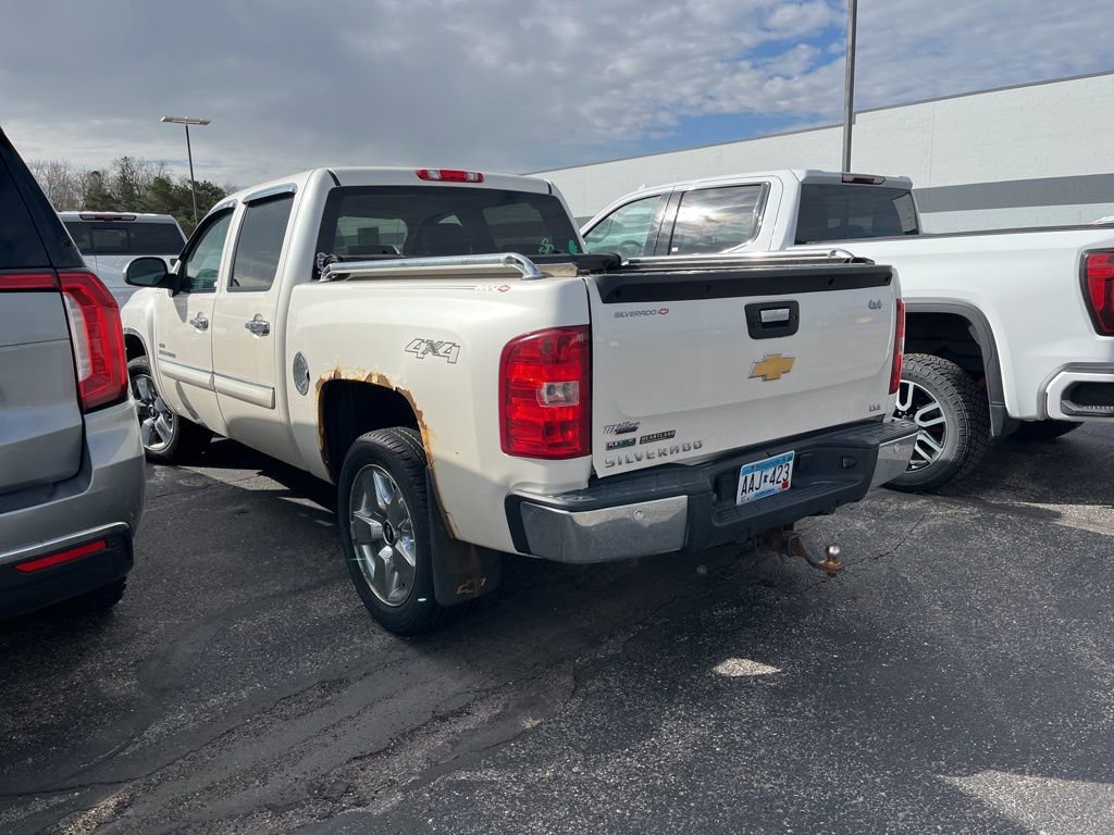 Used 2011 Chevrolet Silverado 1500 LTZ w/ LTZ White Diamond Edition AWD/4WD image 5