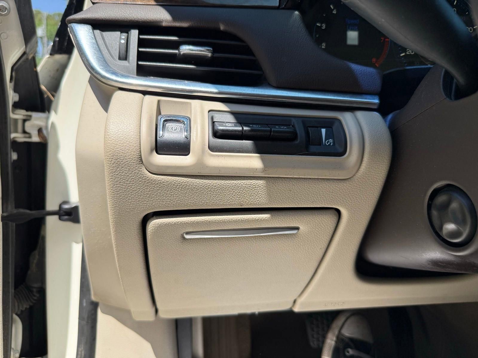 Used 2013 Cadillac XTS Premium FWD image 35