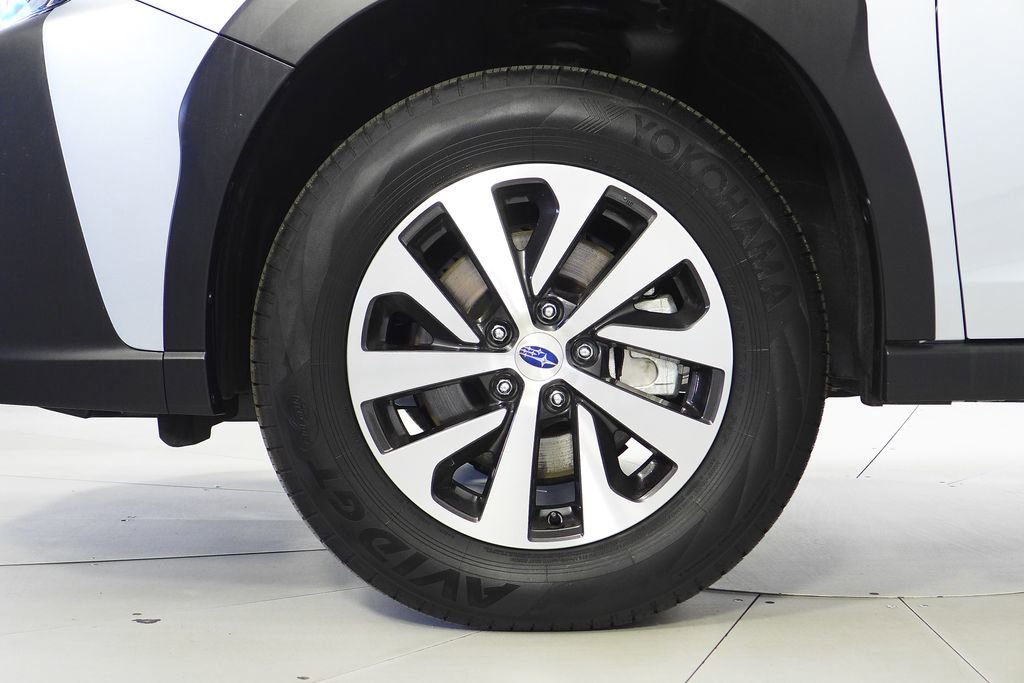 Certified 2025 Subaru Outback Premium image 5