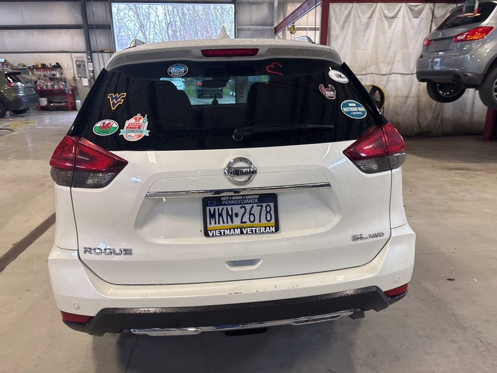 Used 2019 Nissan Rogue SL w/ Premium Package AWD/4WD image 6