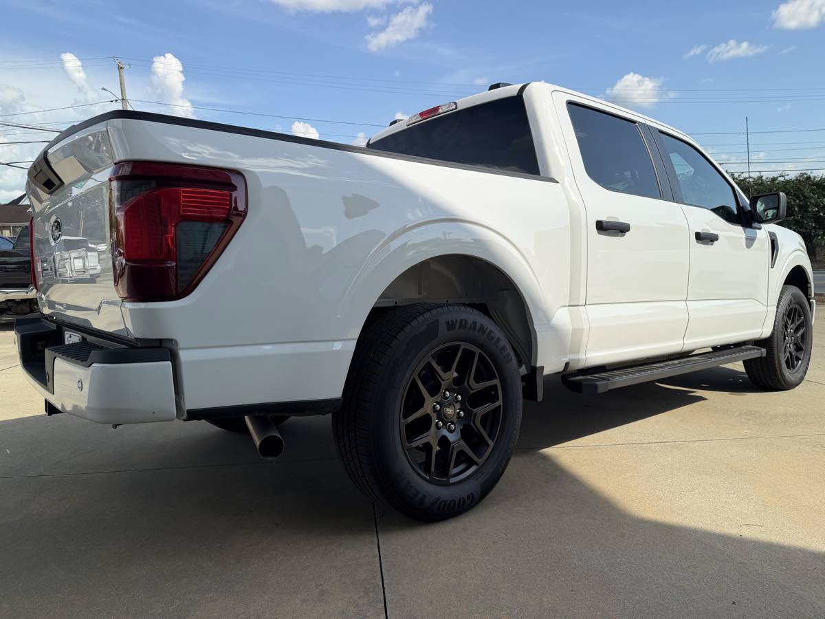 Used 2024 Ford F150 STX w/ STX Black Appearance Package RWD image 7