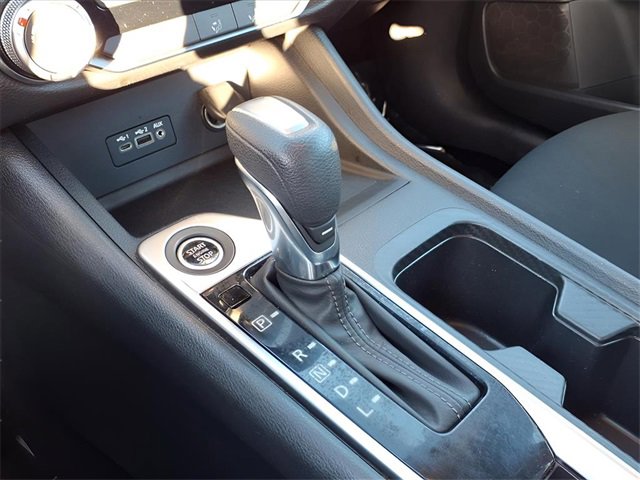 Used 2023 Nissan Sentra SV image 9