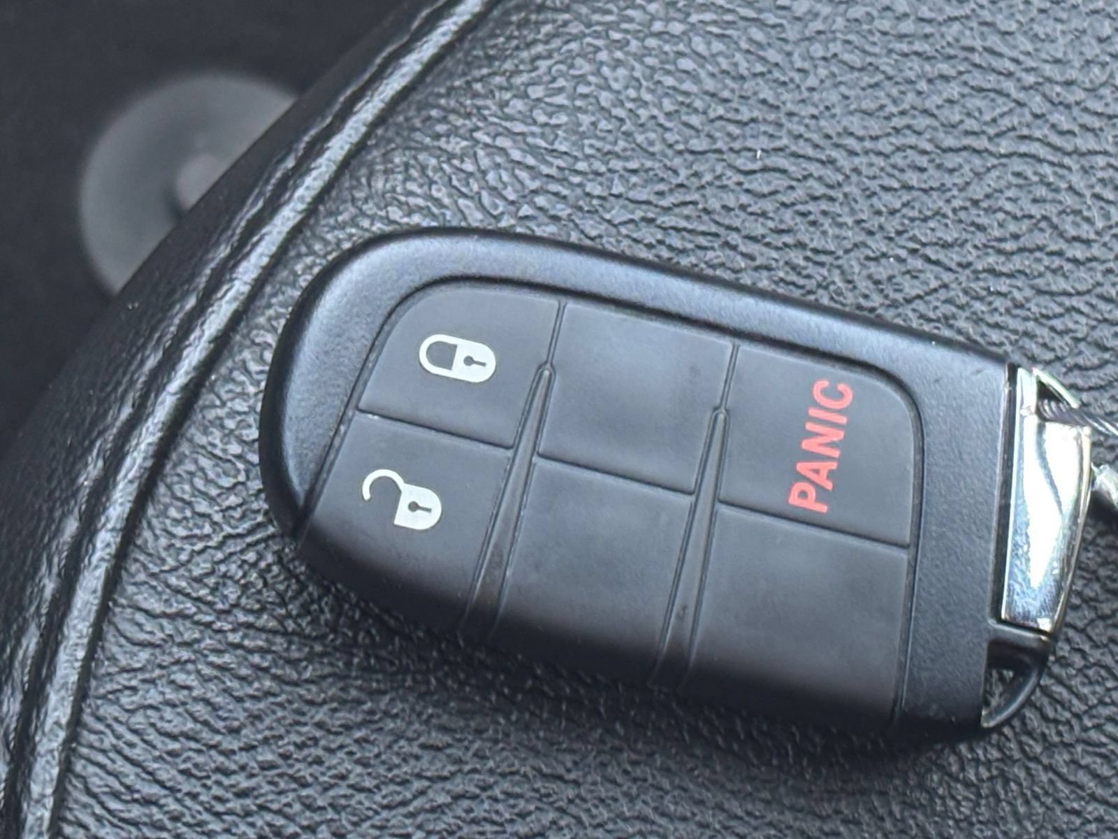 Used 2025 Jeep Compass Trailhawk AWD/4WD image 20