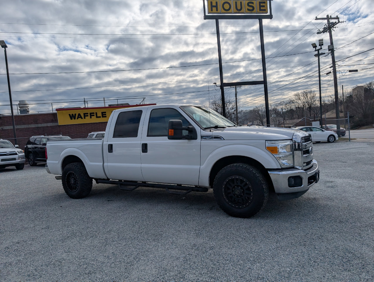 Used 2015 Ford F250 XLT w/ XLT Value Package image 3