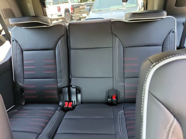 New 2026 GMC Yukon AT4 Ultimate AWD/4WD image 11