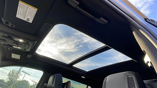 Used 2021 Cadillac Escalade Sport w/ Driver Assist Tech Package image 31