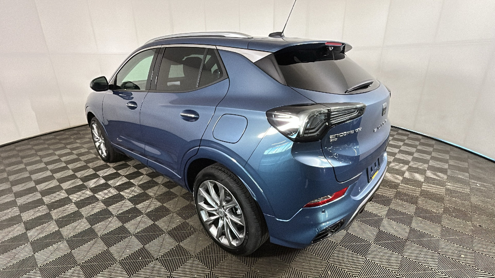 Used 2026 Buick Encore GX Avenir w/ Avenir Technology Package AWD/4WD image 5