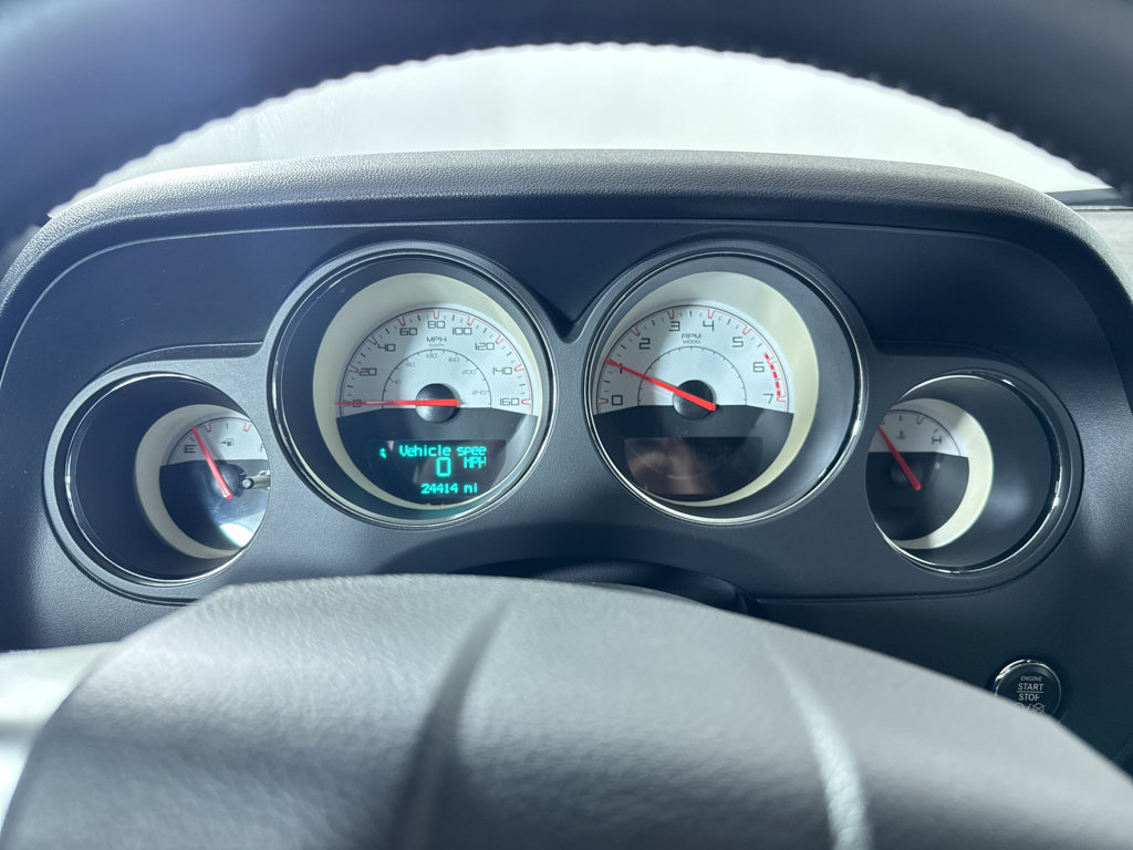 Used 2014 Dodge Challenger R/T image 11