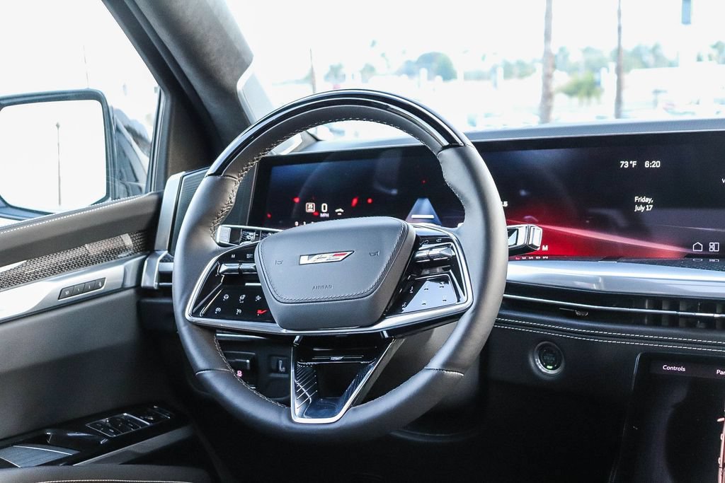 Used 2026 Cadillac Escalade ESV V AWD/4WD image 17