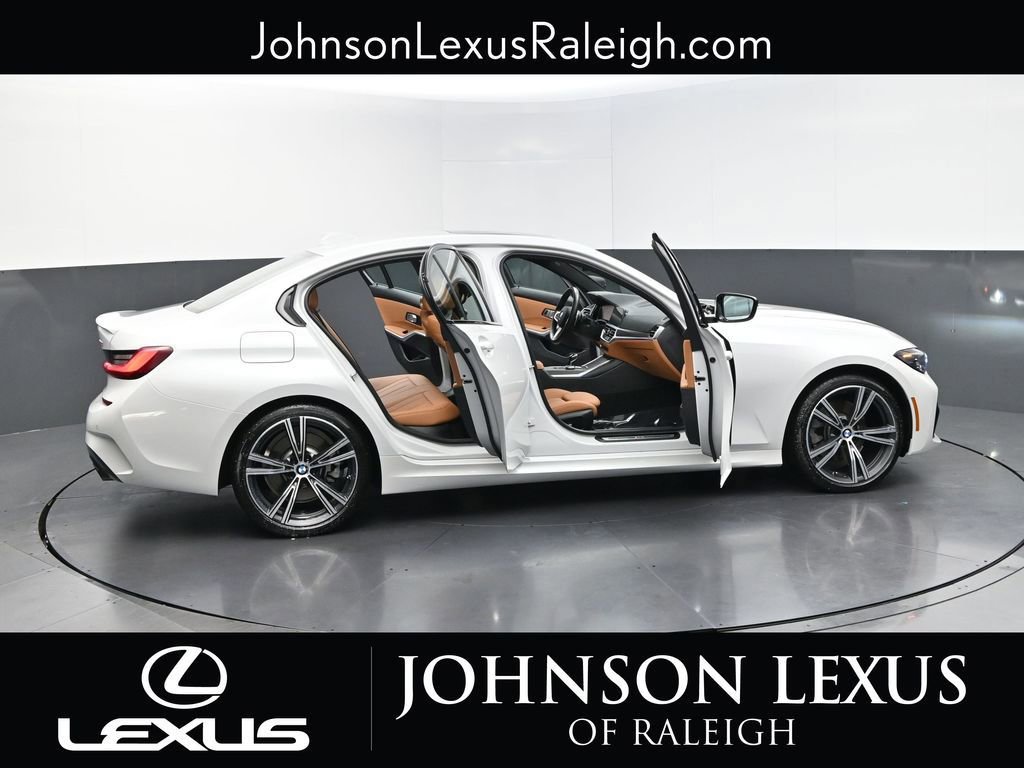 Used 2022 BMW 330i xDrive Sedan w/ M Sport Package AWD/4WD image 32