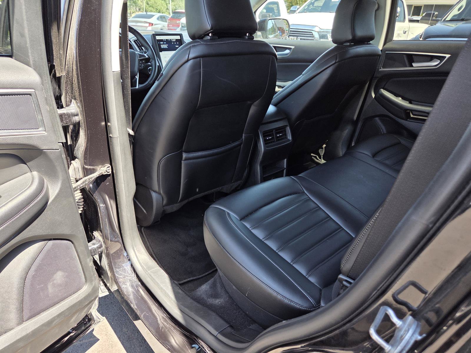 Used 2024 Ford Edge SEL AWD/4WD image 15