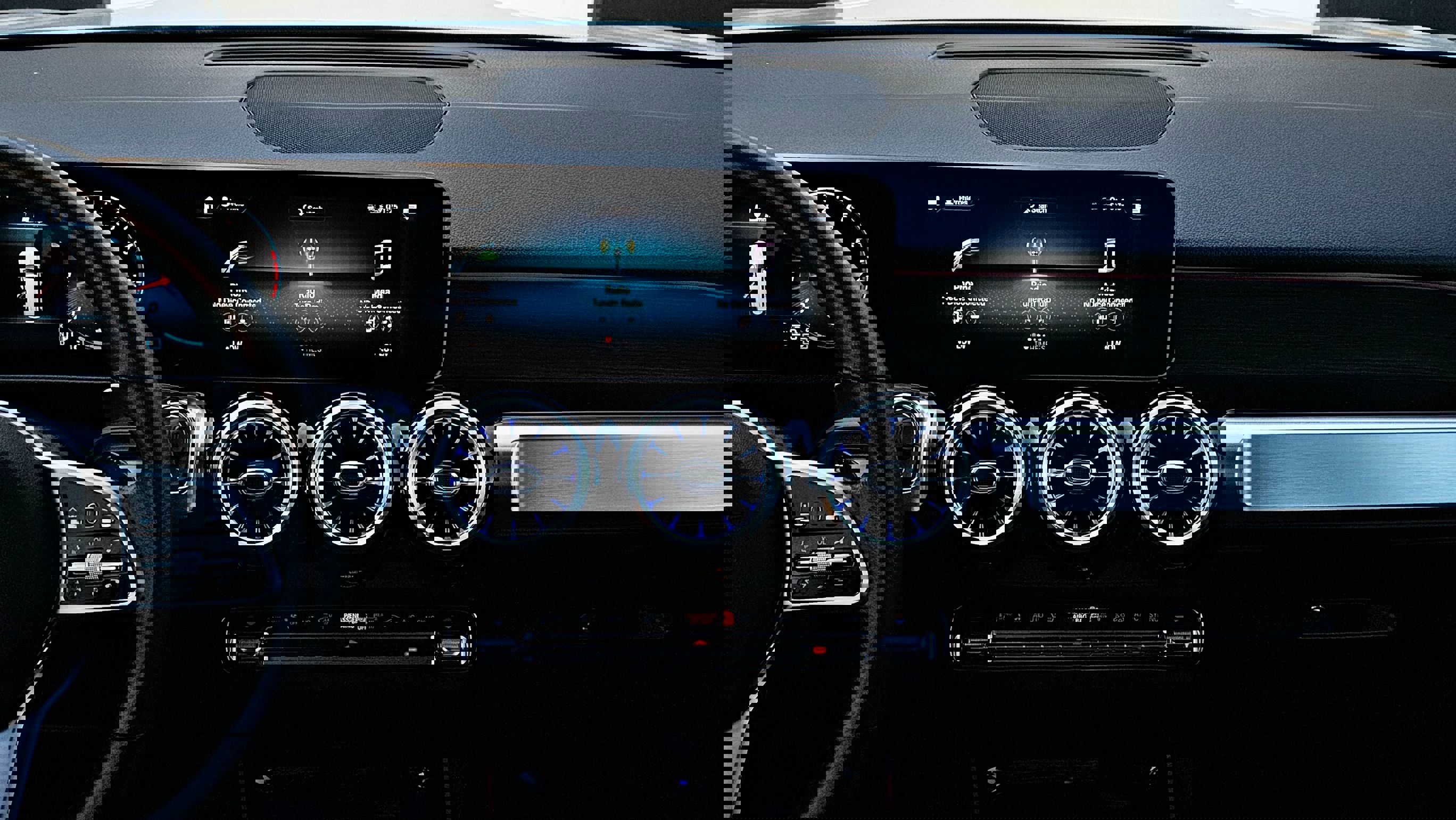 Used 2020 Mercedes-Benz GLB 250 image 25