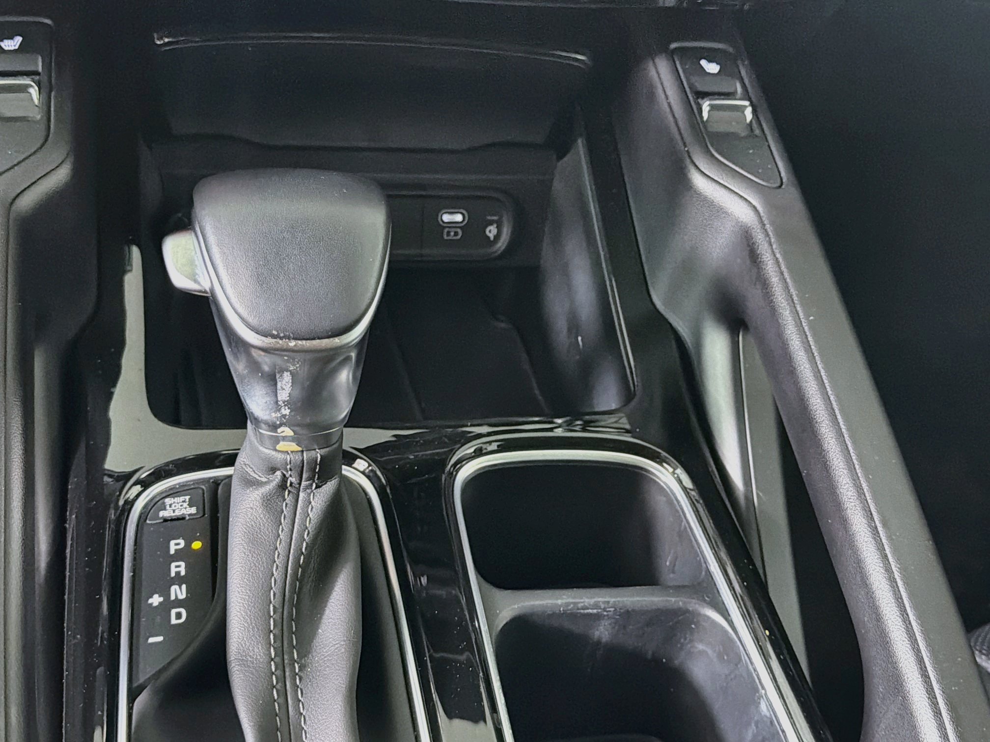 Used 2025 Kia Telluride S FWD image 24