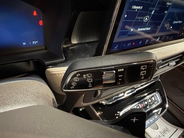 Used 2024 Lincoln Corsair AWD w/ Equipment Group 101A image 36