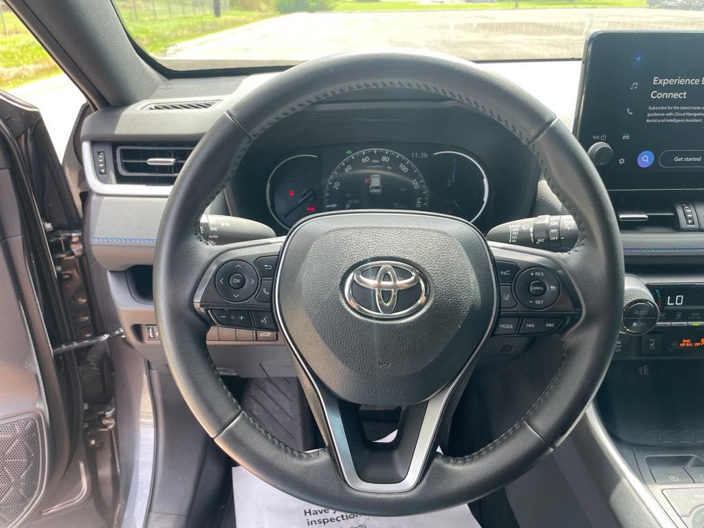 Used 2024 Toyota RAV4 XSE AWD/4WD image 27