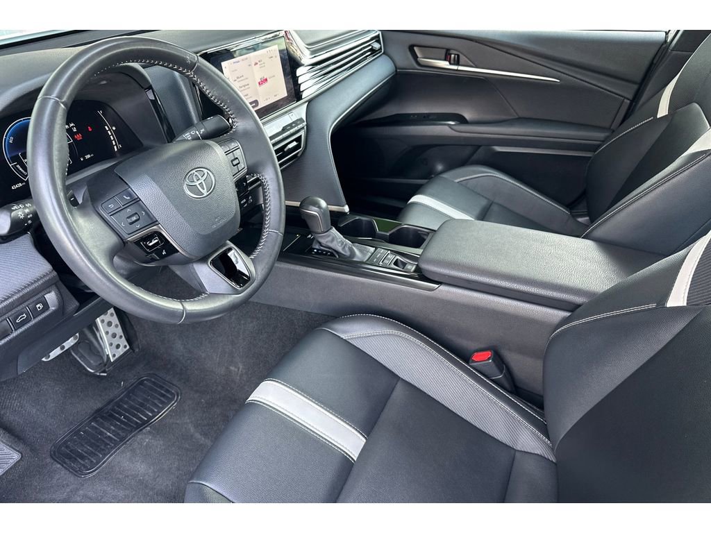Certified 2025 Toyota Camry SE image 10