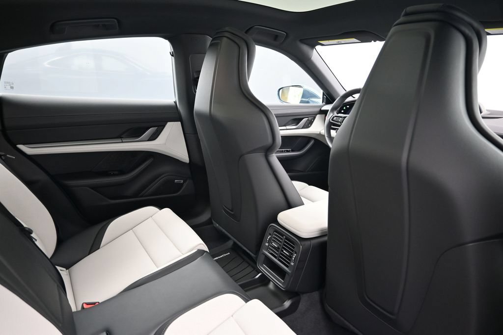 New 2026 Porsche Taycan 4S AWD/4WD image 7