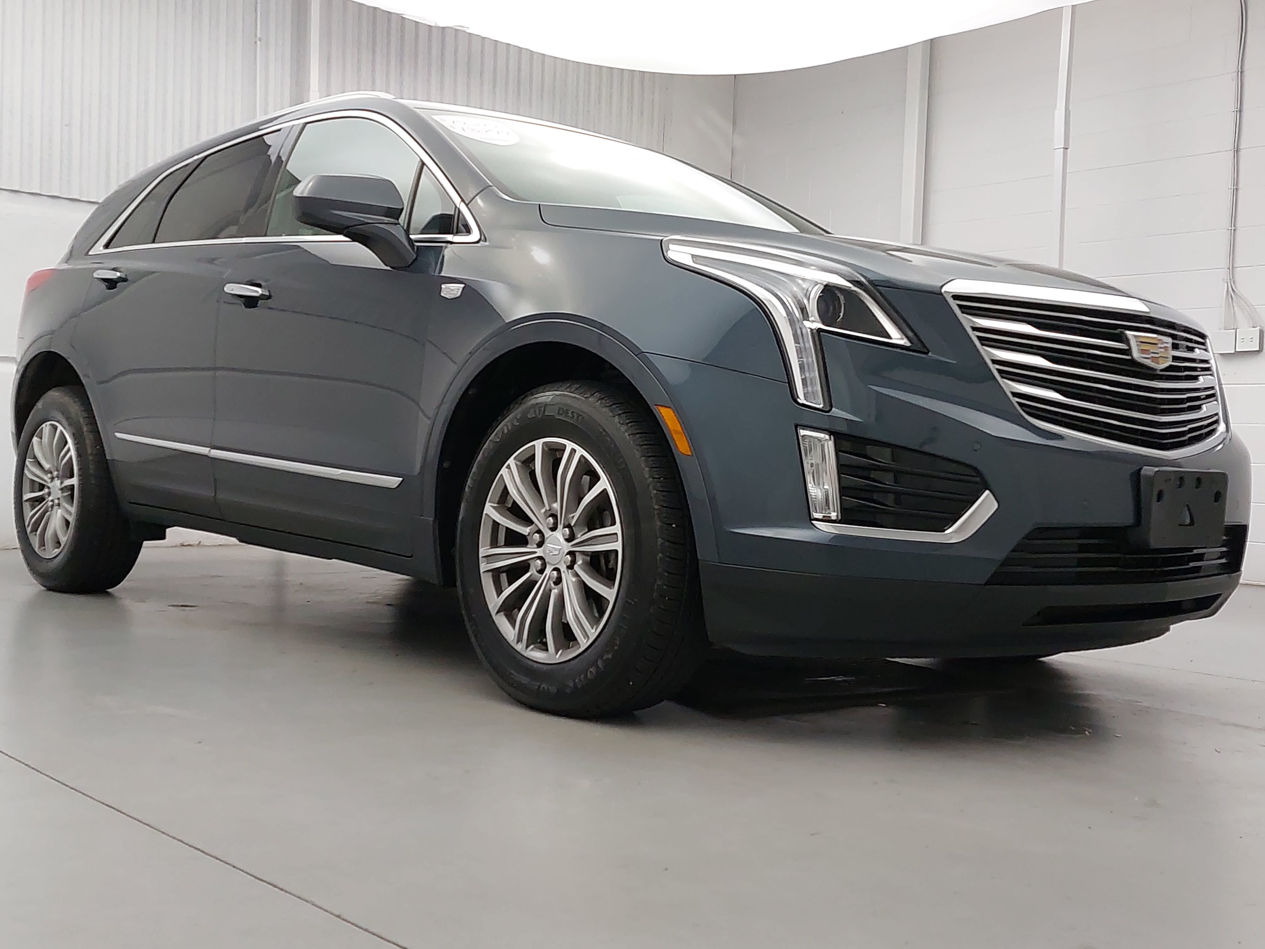 Used 2019 Cadillac XT5 Luxury AWD/4WD image 9