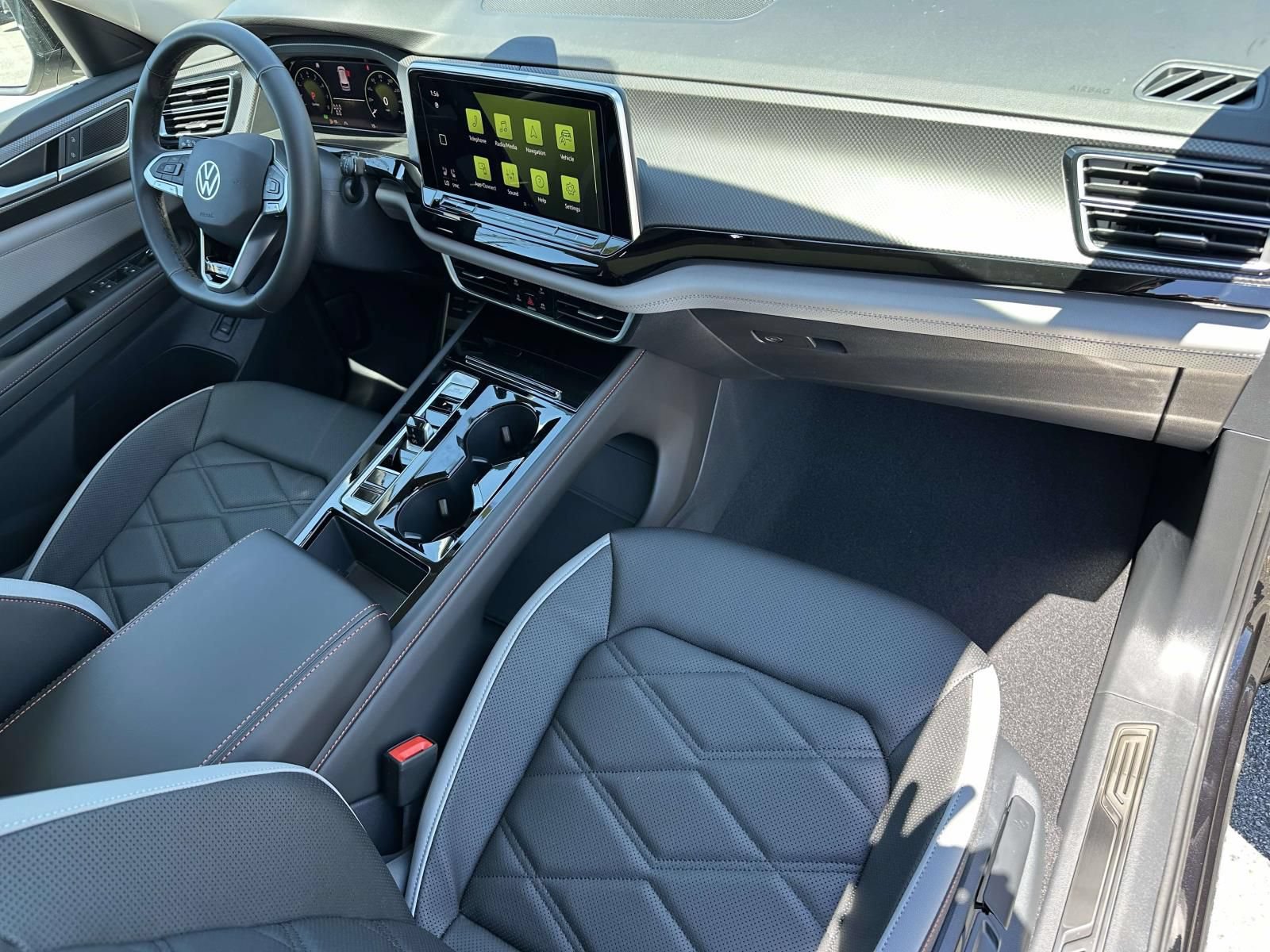 New 2026 Volkswagen Atlas Peak Edition AWD/4WD image 12