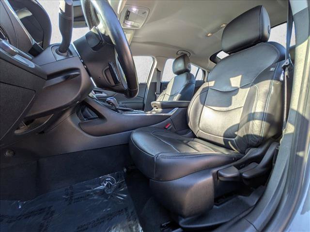 Used 2018 Chevrolet Volt Premier w/ Driver Confidence Package FWD image 16