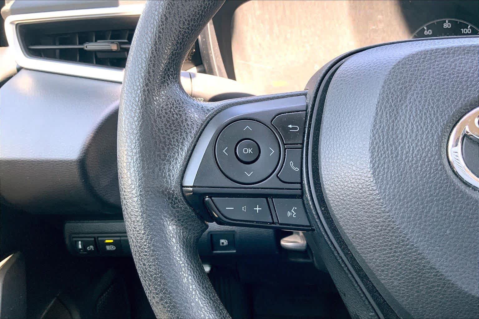 Used 2024 Toyota Corolla LE FWD image 23
