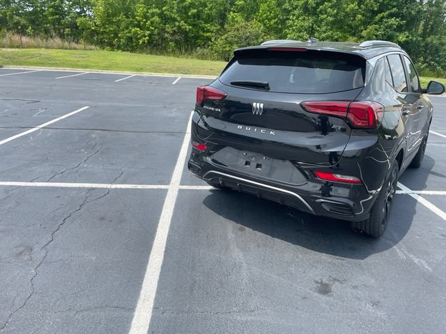 Used 2024 Buick Encore GX Sport Touring FWD image 4
