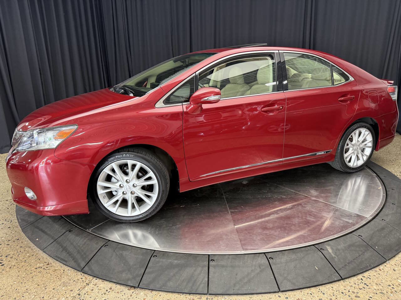 Used 2010 Lexus HS 250h image 11