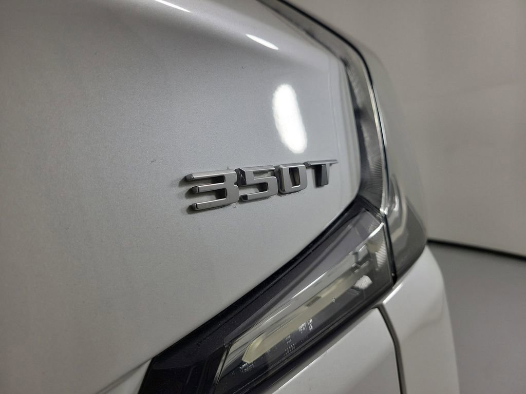 Used 2023 Cadillac XT4 Sport image 6