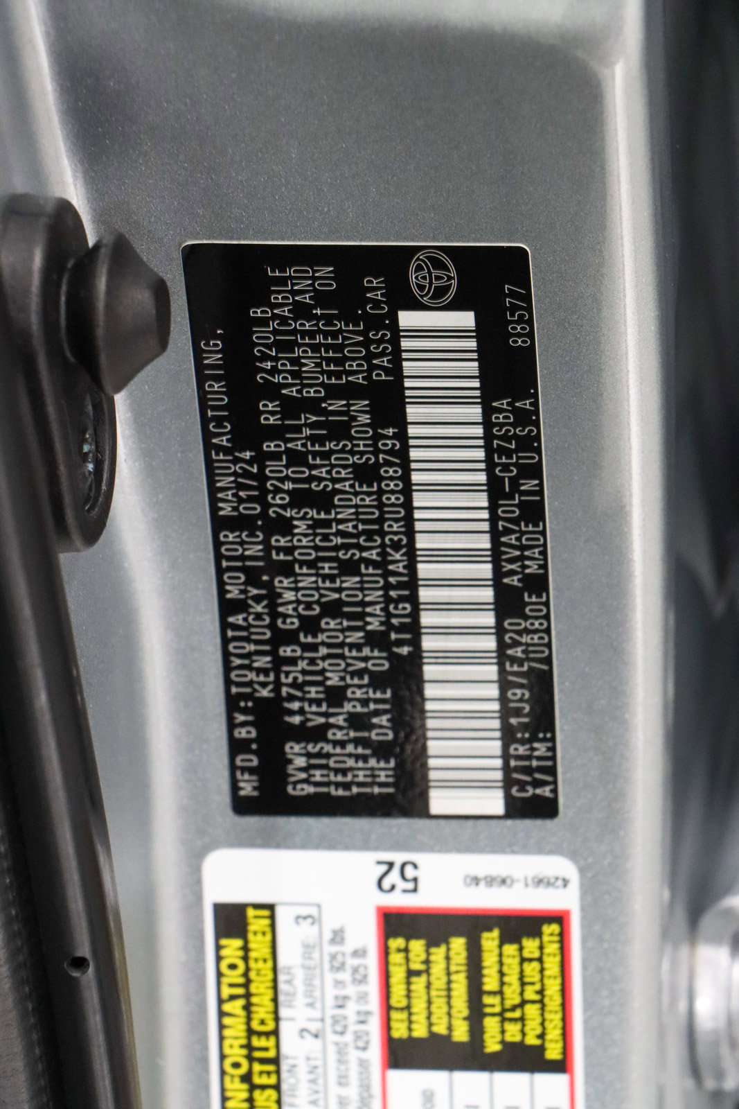 Used 2024 Toyota Camry SE image 30