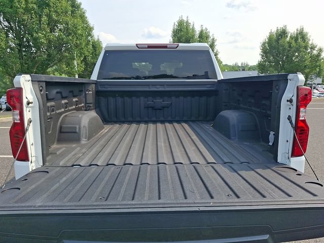 Used 2022 Chevrolet Silverado 1500 Custom w/ LPO, Dark Essentials Package AWD/4WD image 27