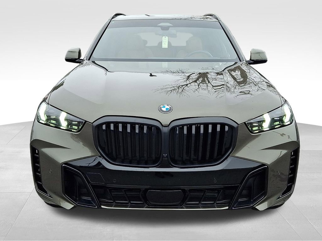 Used 2026 BMW X5 xDrive40i w/ M Sport Package image 2
