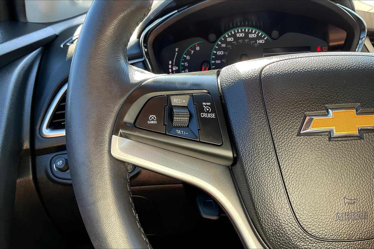 Certified 2021 Chevrolet Trax LT w/ Driver Confidence Package image 17