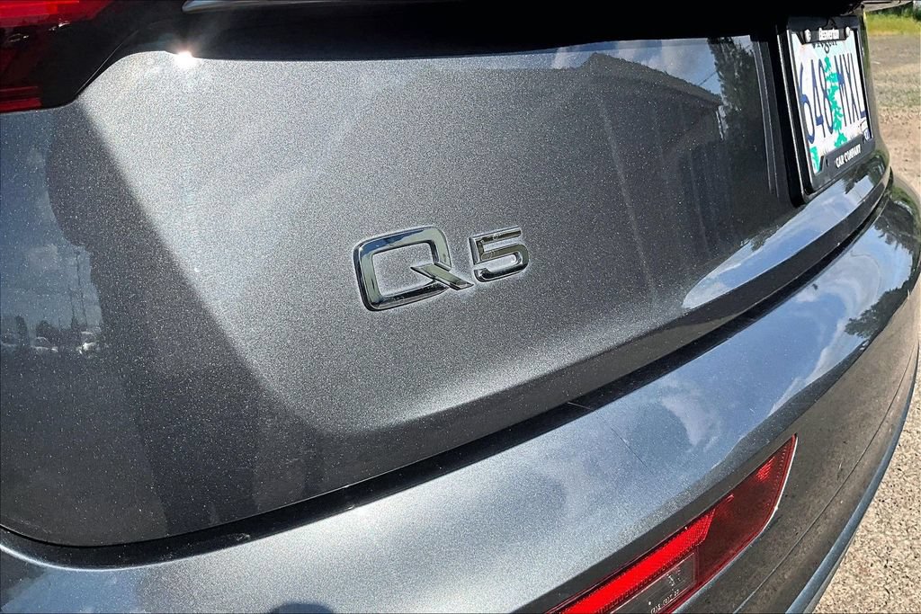 Used 2021 Audi Q5 e Premium Plus w/ Premium Plus Package AWD/4WD image 33