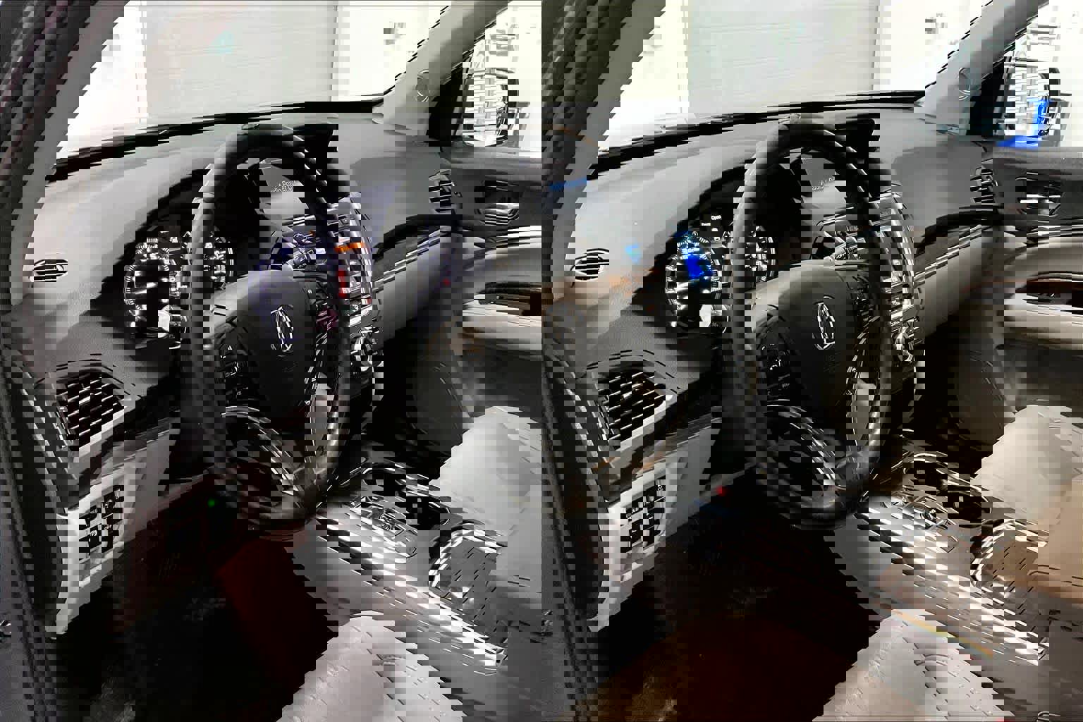 Used 2017 Acura MDX SH-AWD image 2