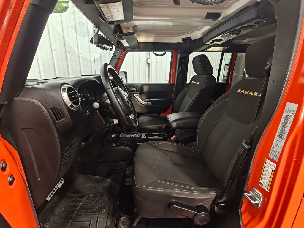 Used 2015 Jeep Wrangler Unlimited Sahara w/ Dual Top Group image 19