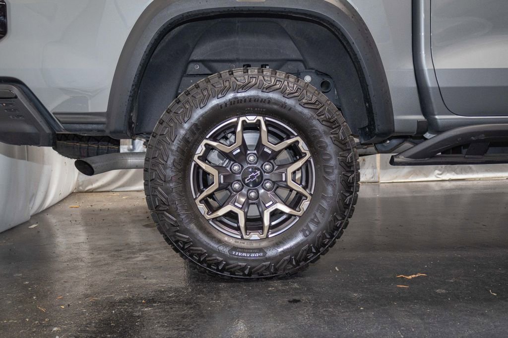 Certified 2025 Chevrolet Colorado ZR2 w/ Technology Package image 9