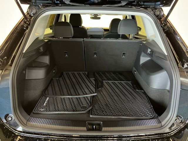 Certified 2025 Volkswagen Tiguan S FWD image 5