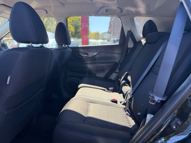 Used 2018 Nissan Rogue SV w/ Premium Package AWD/4WD image 22
