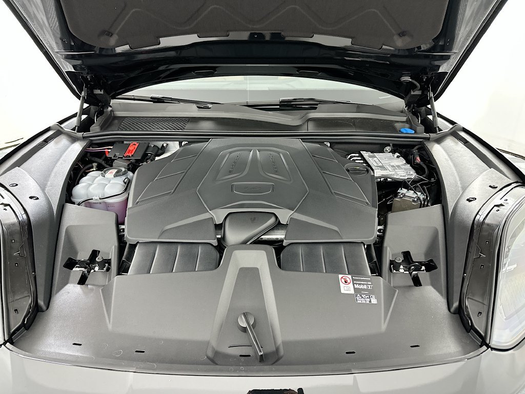 New 2026 Porsche Cayenne AWD/4WD image 32