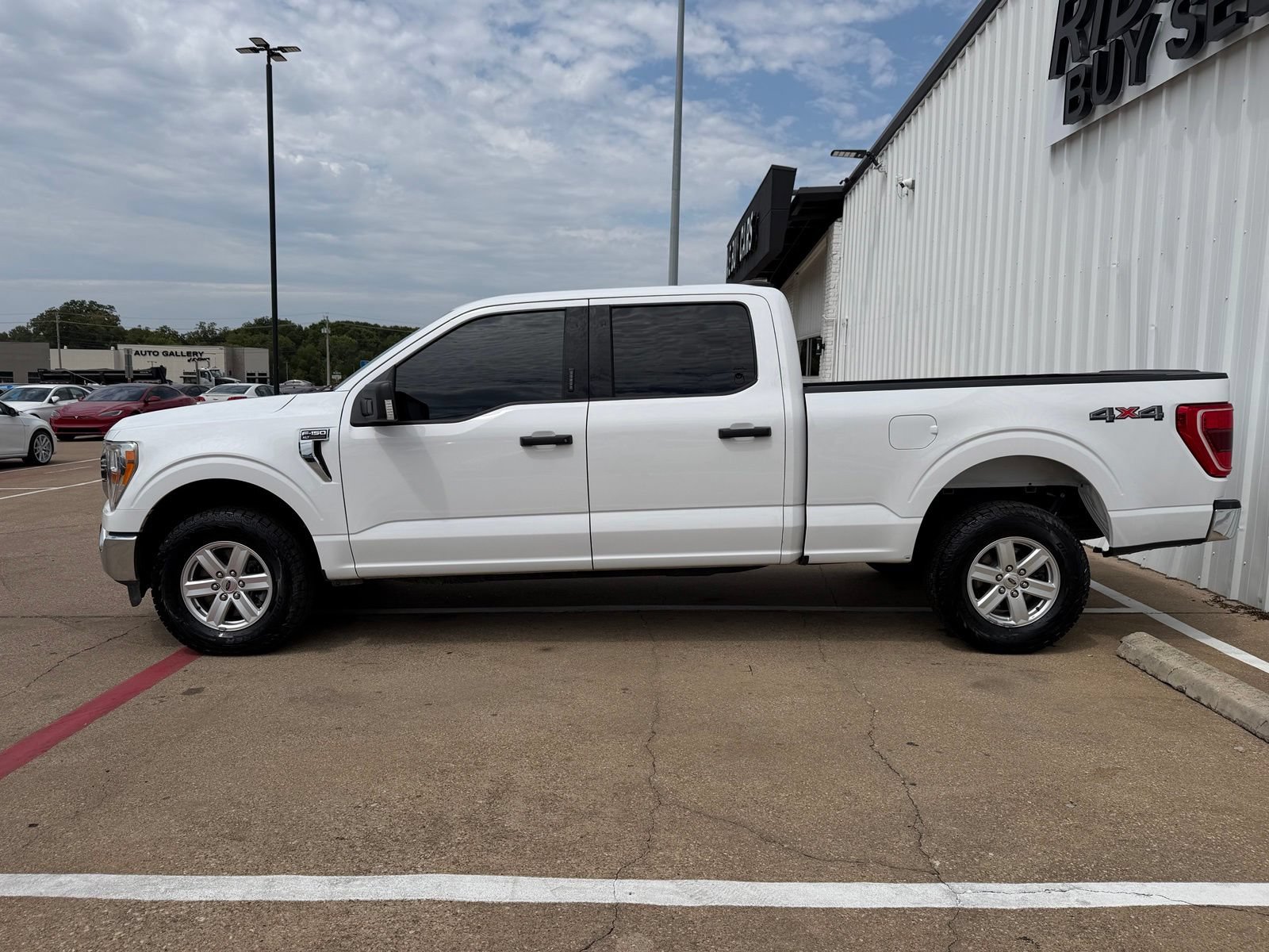 Used 2021 Ford F150 XLT w/ Equipment Group 301A Mid AWD/4WD image 3
