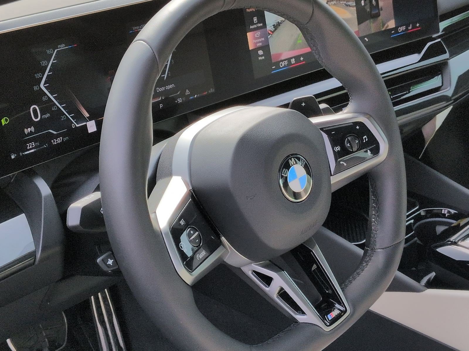 Certified 2026 BMW 530i w/ M Sport Package image 18