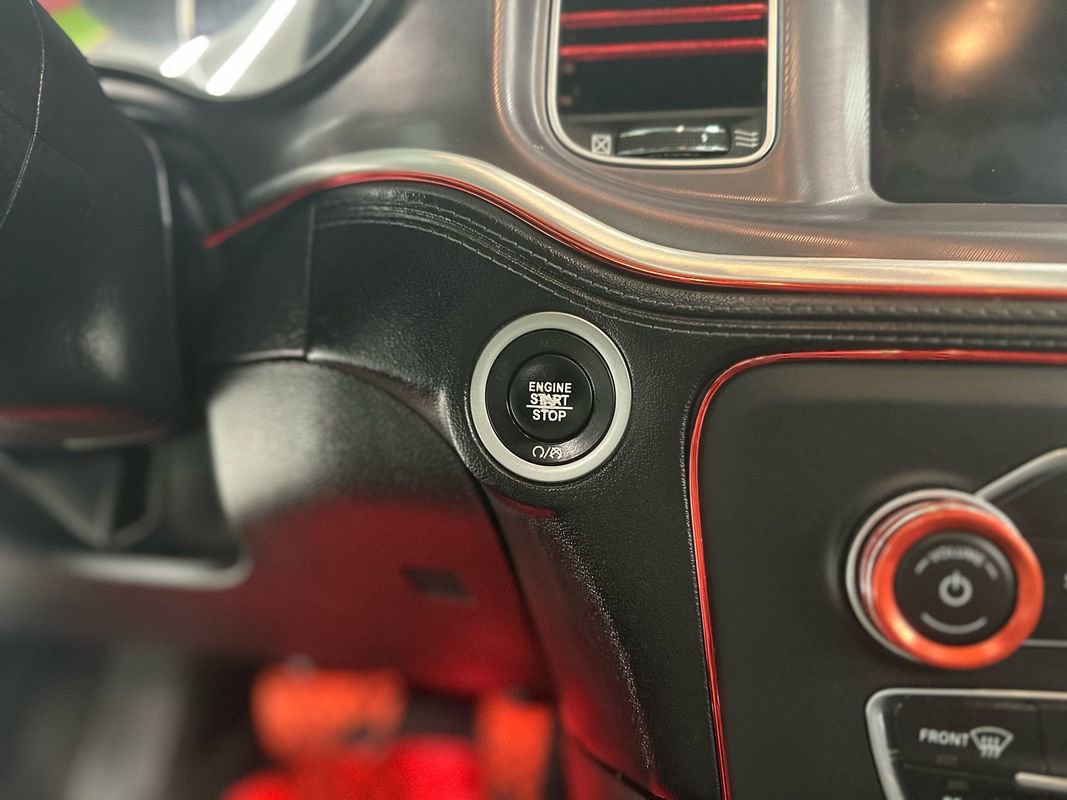 Used 2019 Dodge Charger SXT w/ Plus Group image 27