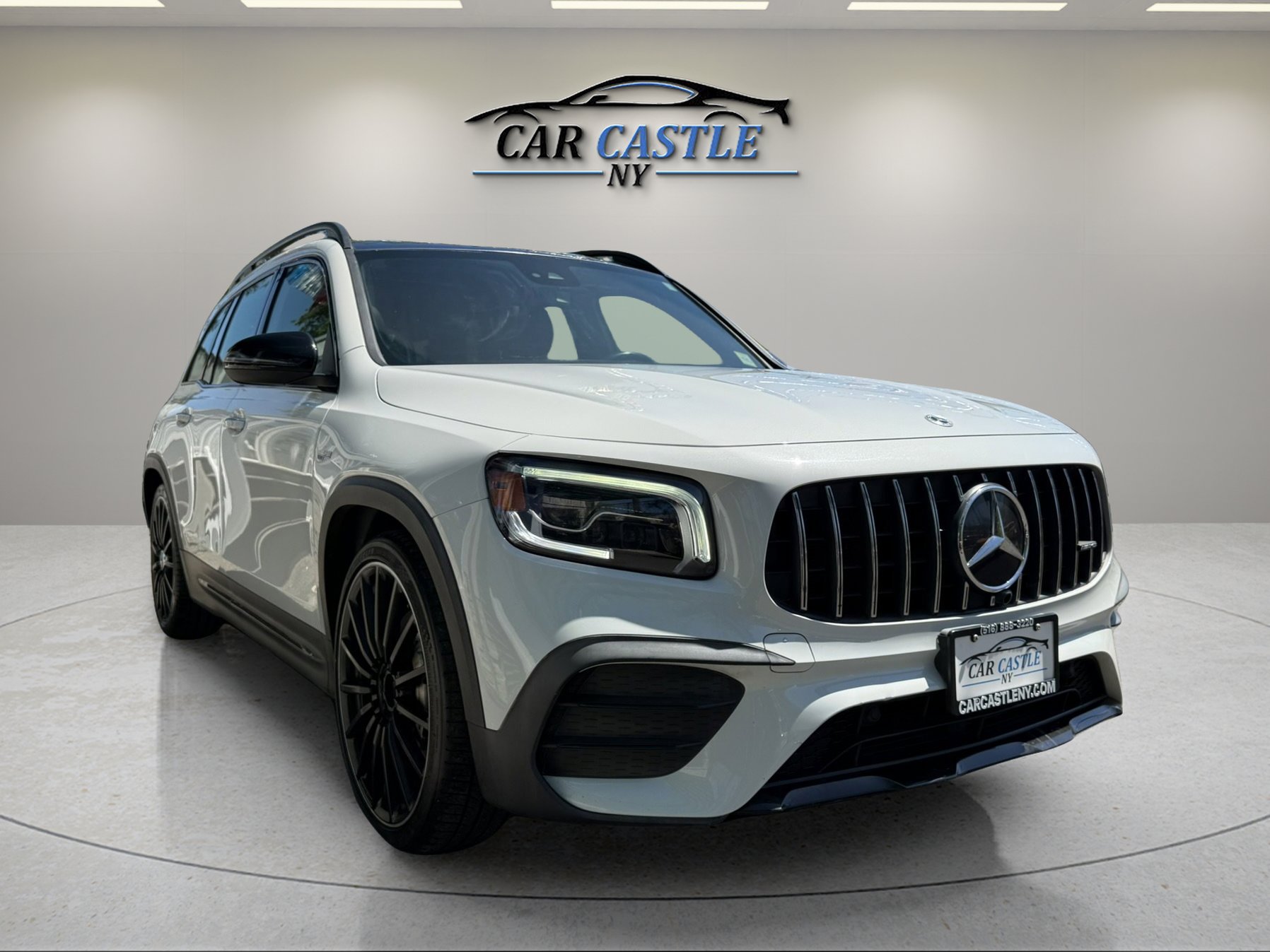 Used 2021 Mercedes-Benz GLB 35 AMG 4MATIC image 5