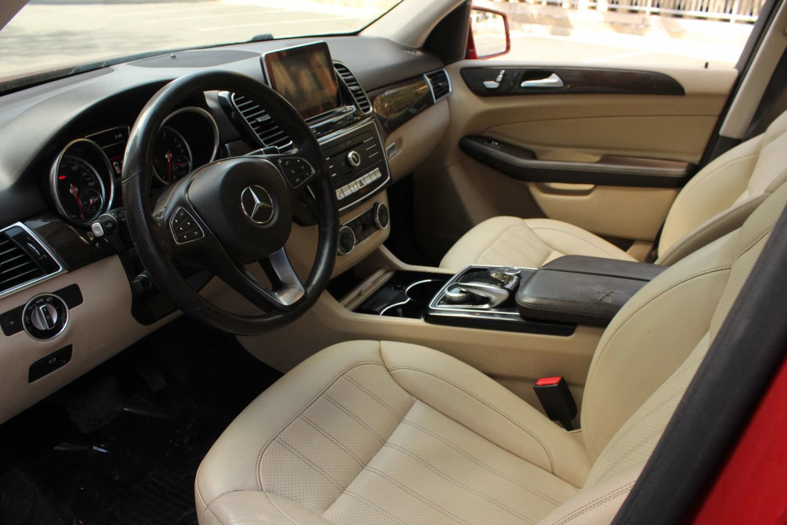Used 2016 Mercedes-Benz GLE 350 w/ Premium Package image 13
