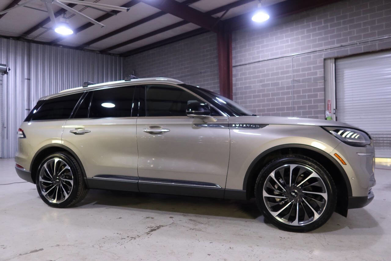 Used 2023 Lincoln Aviator Reserve w/ Equipment Group 201A image 7