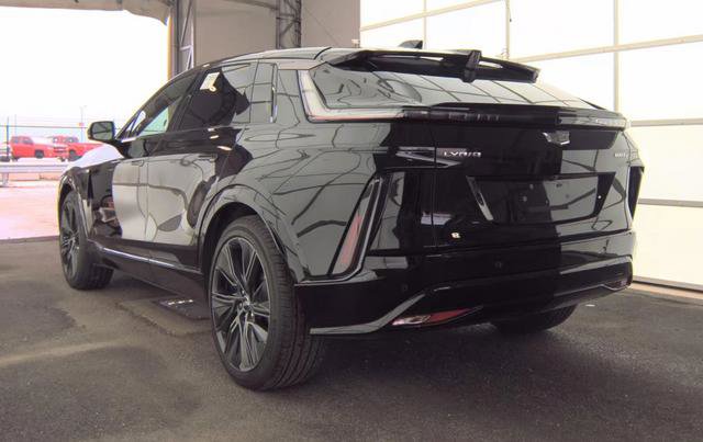 Used 2024 Cadillac Lyriq Sport AWD/4WD image 4